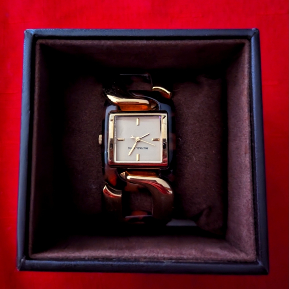 Michael Kors Gold-Tone & Tortoise acrylic multi link bracelet ladies watch